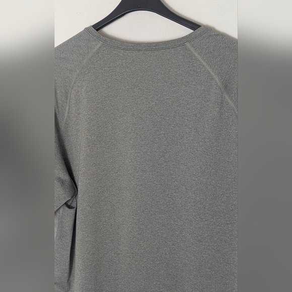 Nike Pro Men's Size Slim 2XL Training Active T-shirt Top Shirt Gray BV5633 EUC - Picture 5 of 9